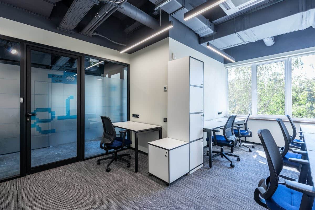 bureau windows